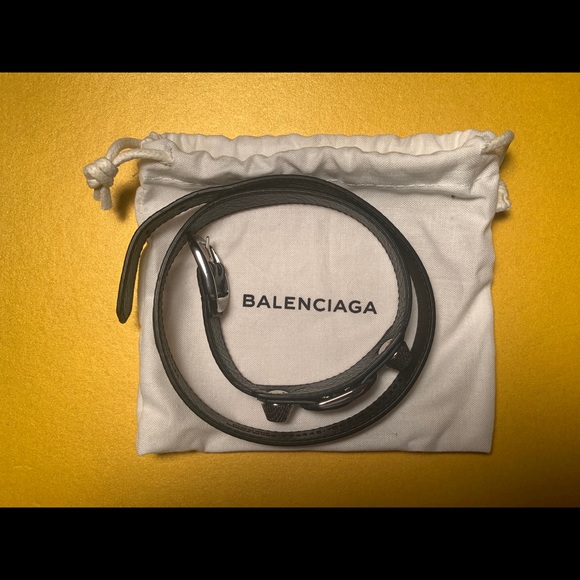 Balenciaga Triple Tour Leather Bracelet - Picture 2 of 8